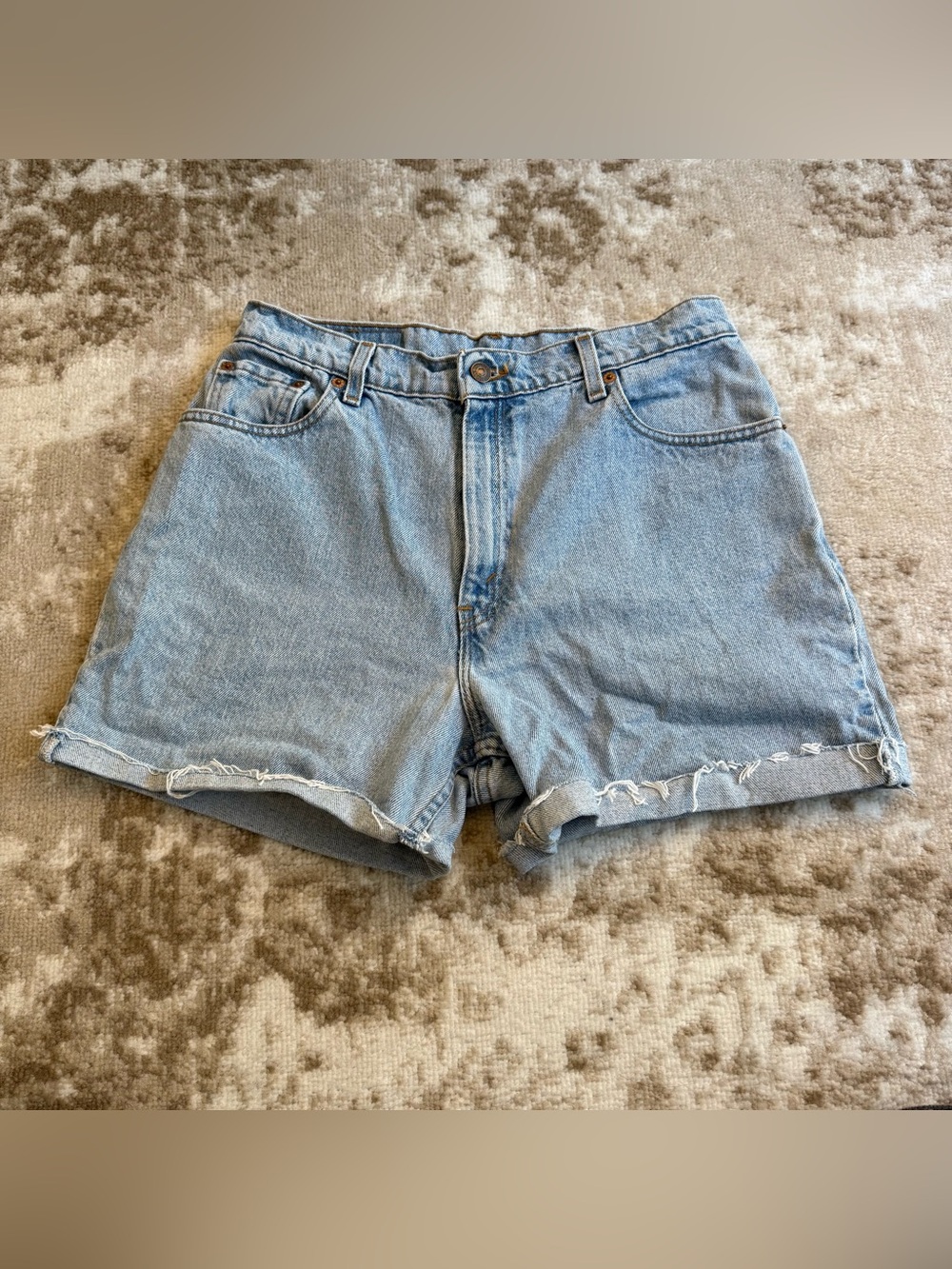 Levi’s 550 High Waisted Jean Shorts